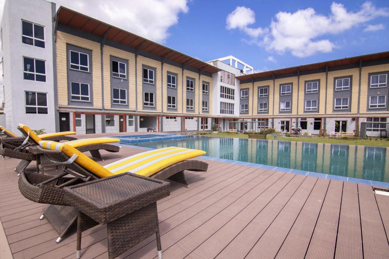 Eseriani The Resort Найваша Екстер'єр фото