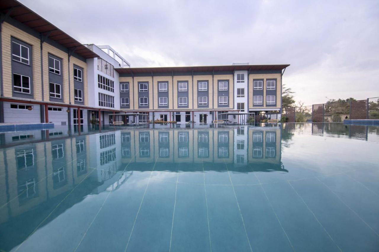 Eseriani The Resort Найваша Екстер'єр фото